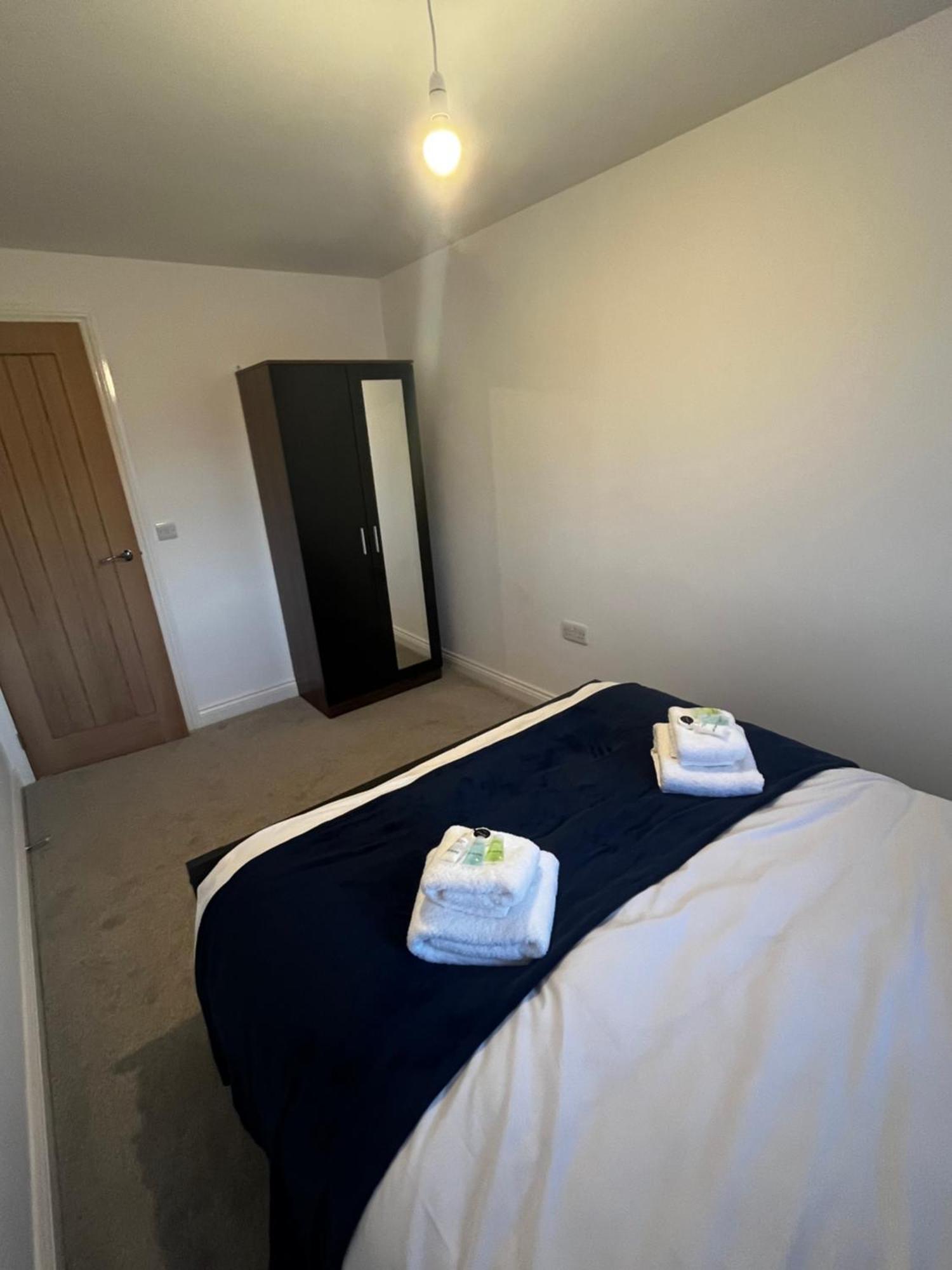 Newly Built One Bedroom Flat In Kidlington, Oxfordshire ภายนอก รูปภาพ