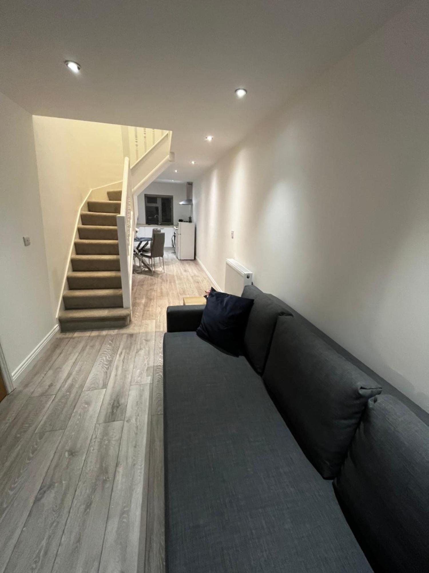 Newly Built One Bedroom Flat In Kidlington, Oxfordshire ภายนอก รูปภาพ