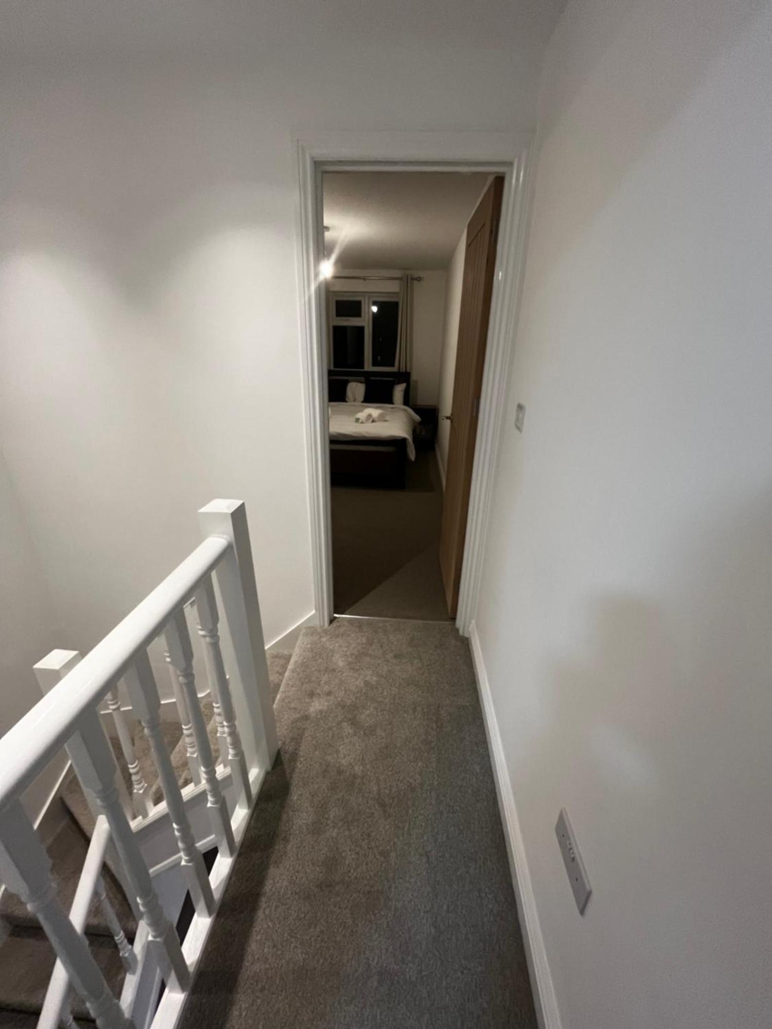 Newly Built One Bedroom Flat In Kidlington, Oxfordshire ภายนอก รูปภาพ