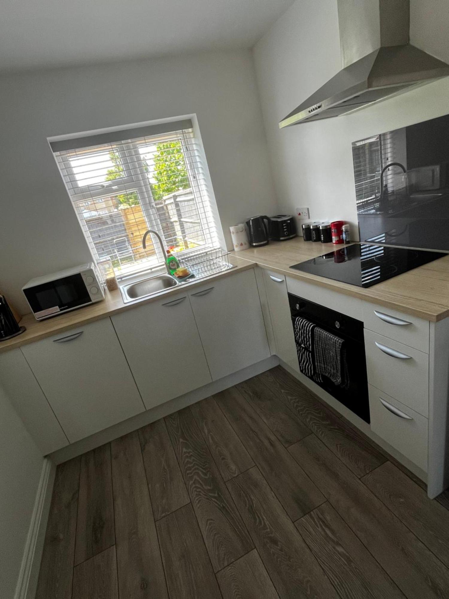 Newly Built One Bedroom Flat In Kidlington, Oxfordshire ภายนอก รูปภาพ